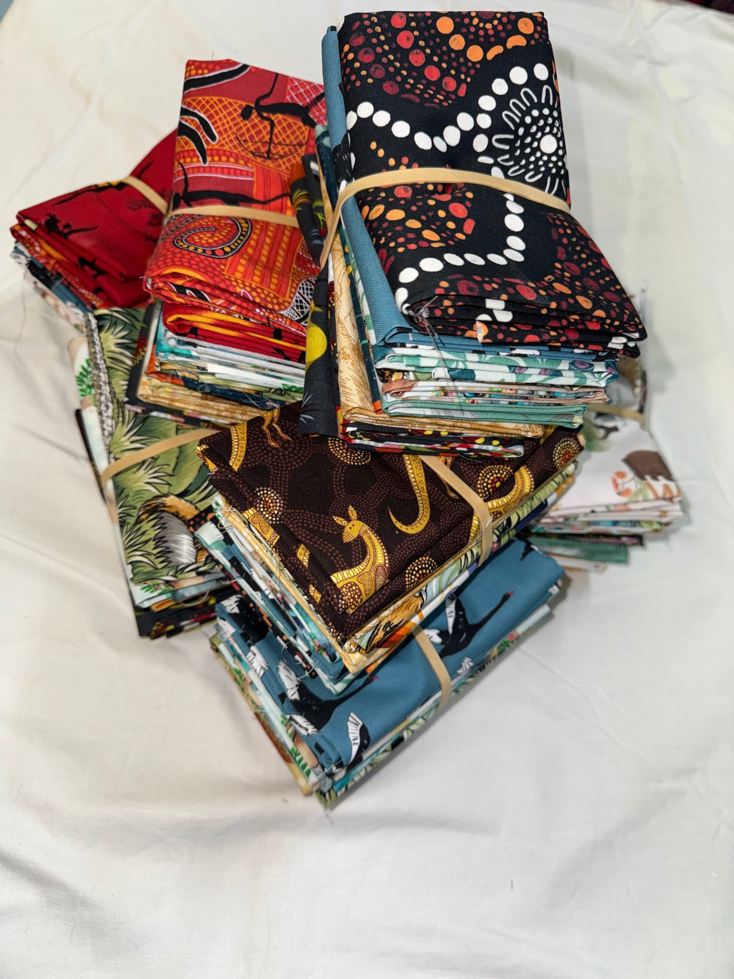 Australiana Fabric - Mystery Fat Quarter Bundles of 10.