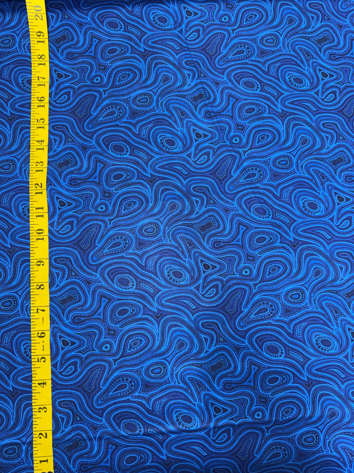 TJUKURPA LAND - Swirls in Blues