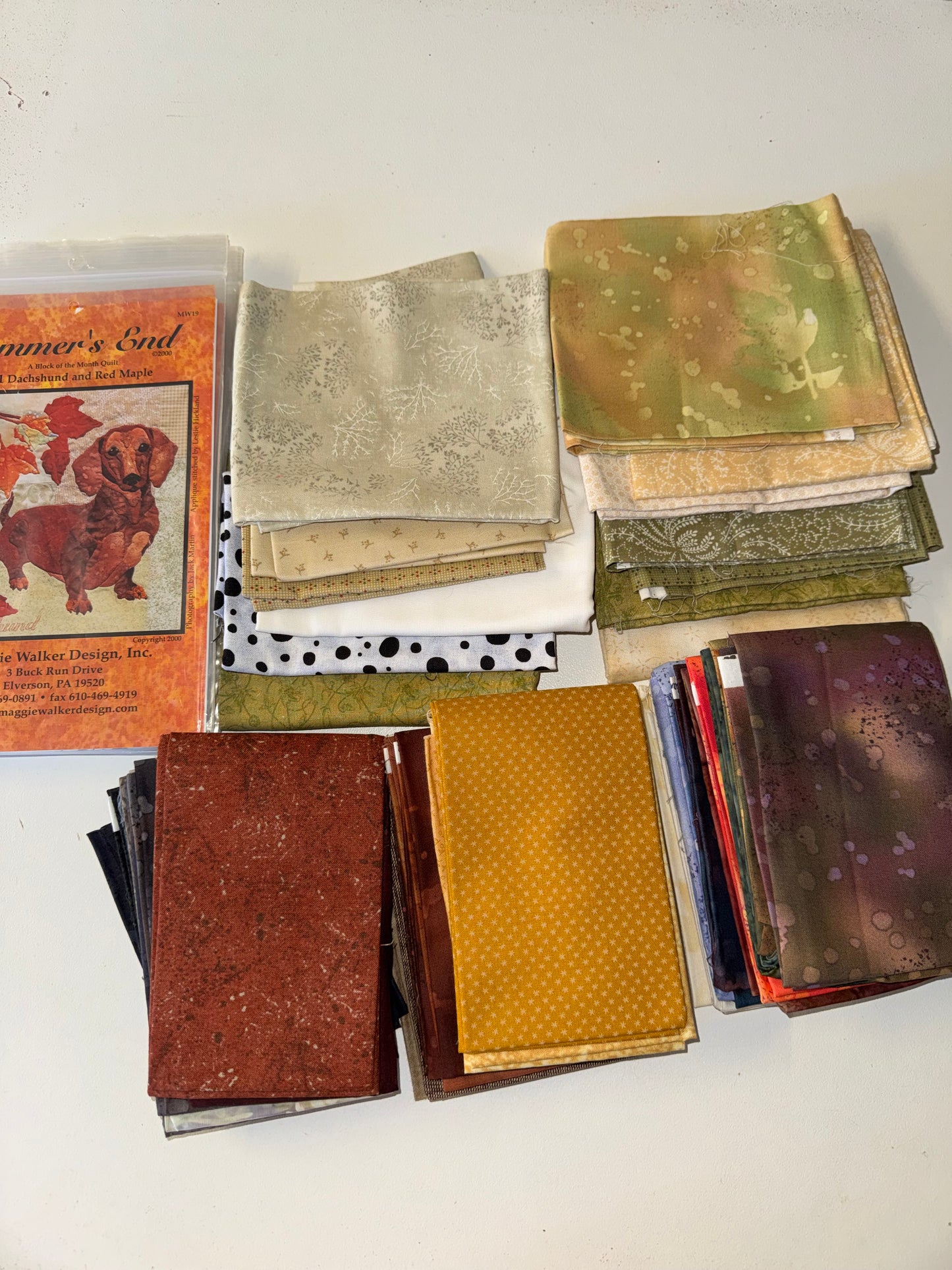 Summer's End - 10 Different Dogs - Pattern and Fabric Pack - Pre-Loved Treasure.