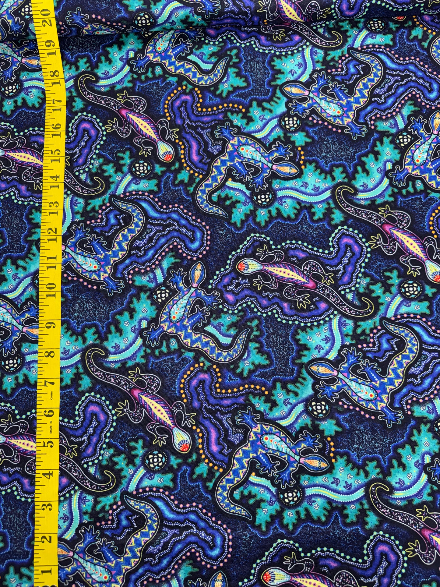 TJUKURPA LAND - Goannas in Blues