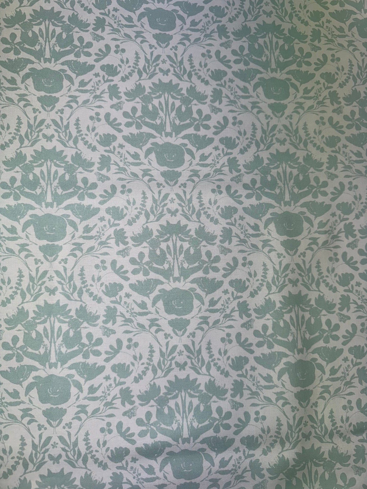 Floral motifs on soft green background DV7270