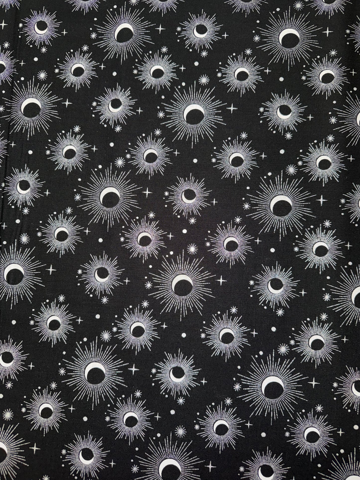 La Luna by Jason Yenter - Black and White Solar Eclipse 9LL-1