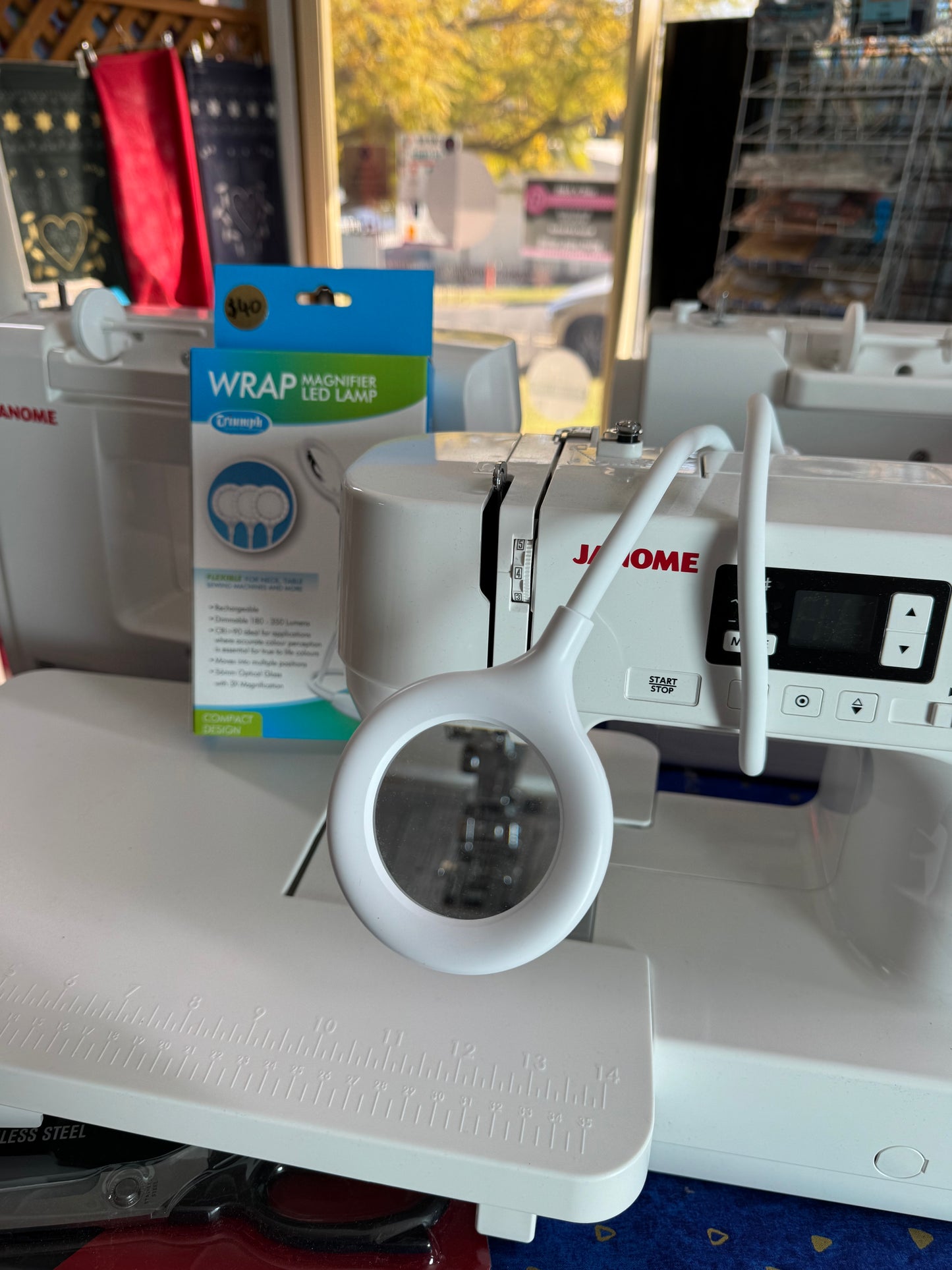 Triumph Magnifier Wrap LED Lamp