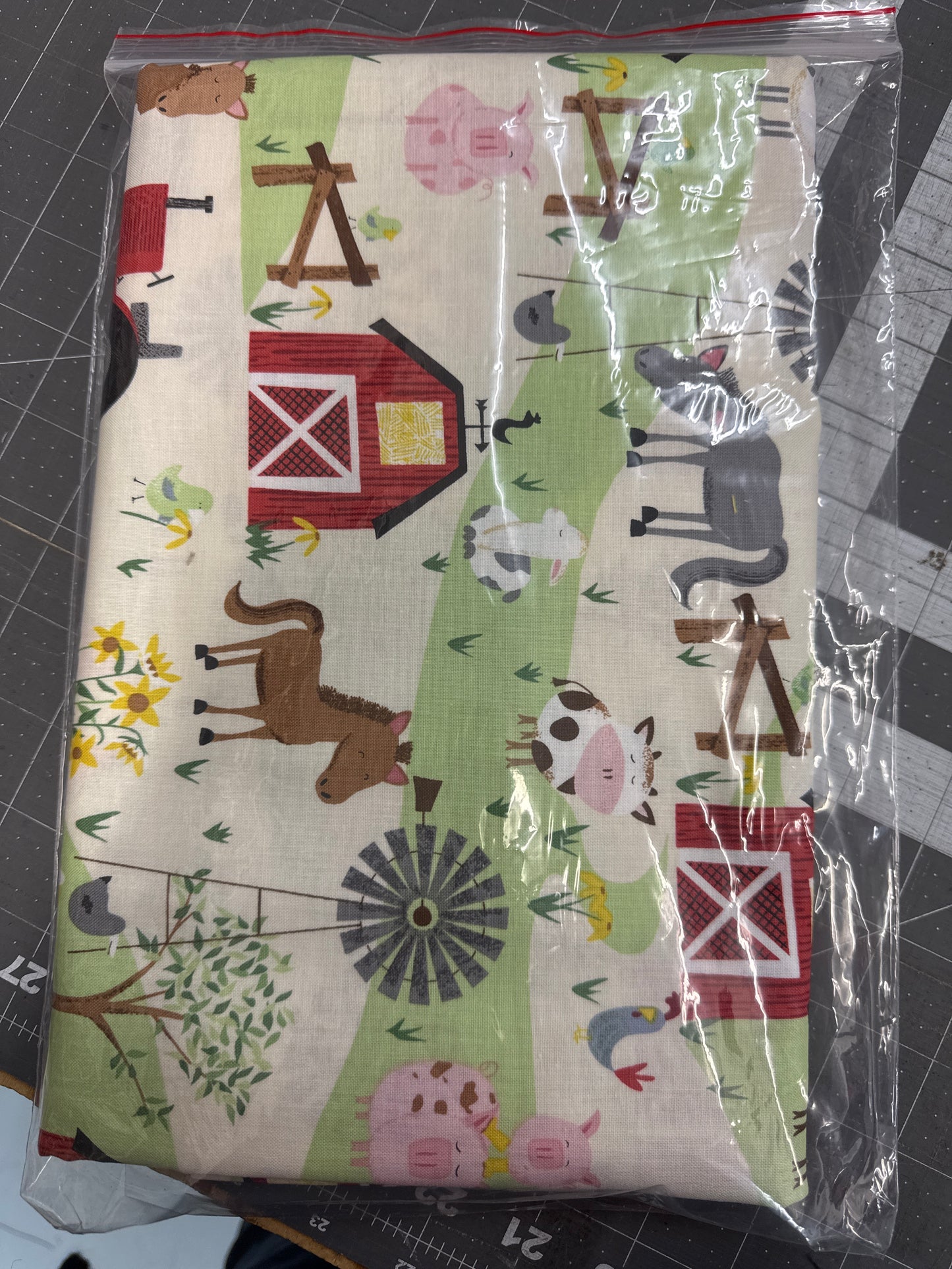 Farm-tastic Friends Panel Kit with 1m coordinating fabric