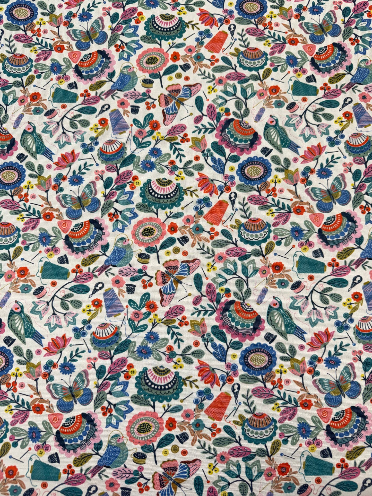 Country Sewing Club - Folk Art Sewing Notions and Birds and Butterflies DV1035