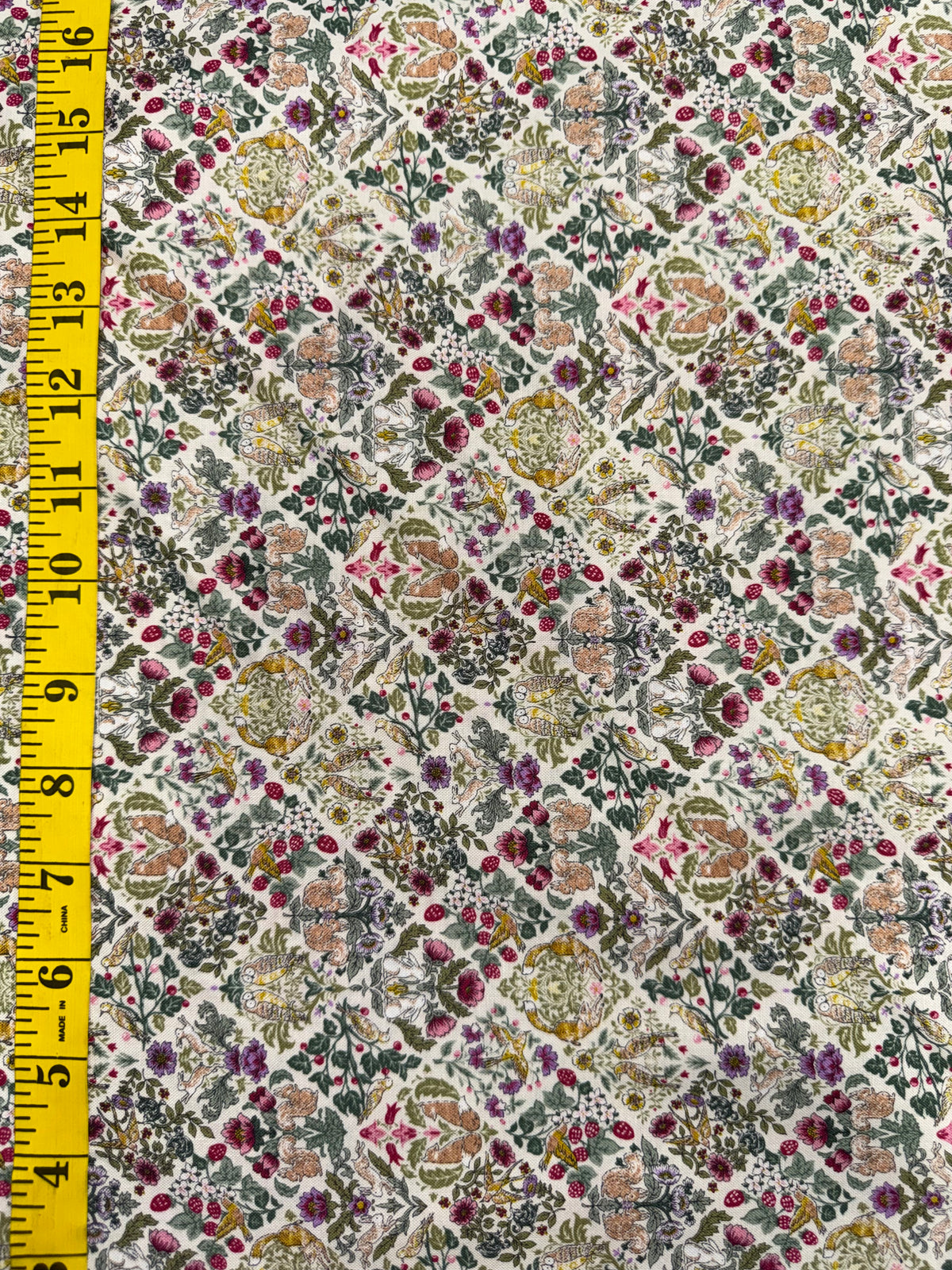 Art Nouveau -Petite Cream Squares