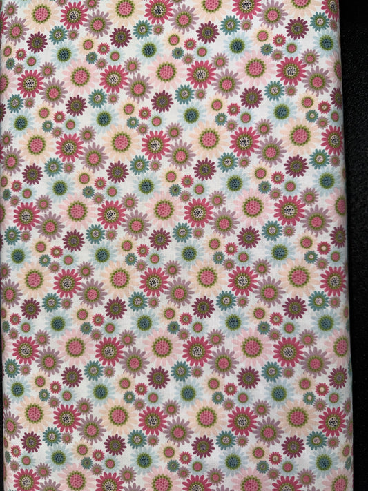 Le Petit Escargot - Sunny Daisies - White