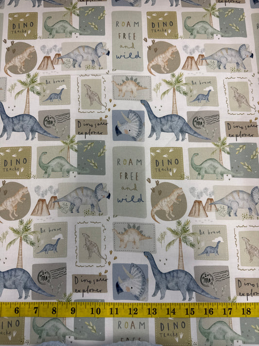 Paws,Claws and Roars - Dinosaurs patches on cream - DV7887