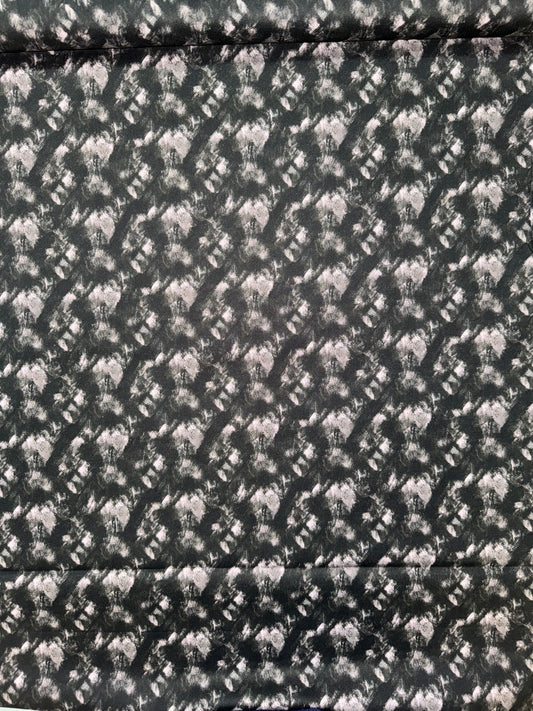 Smudge Black Monochroma
