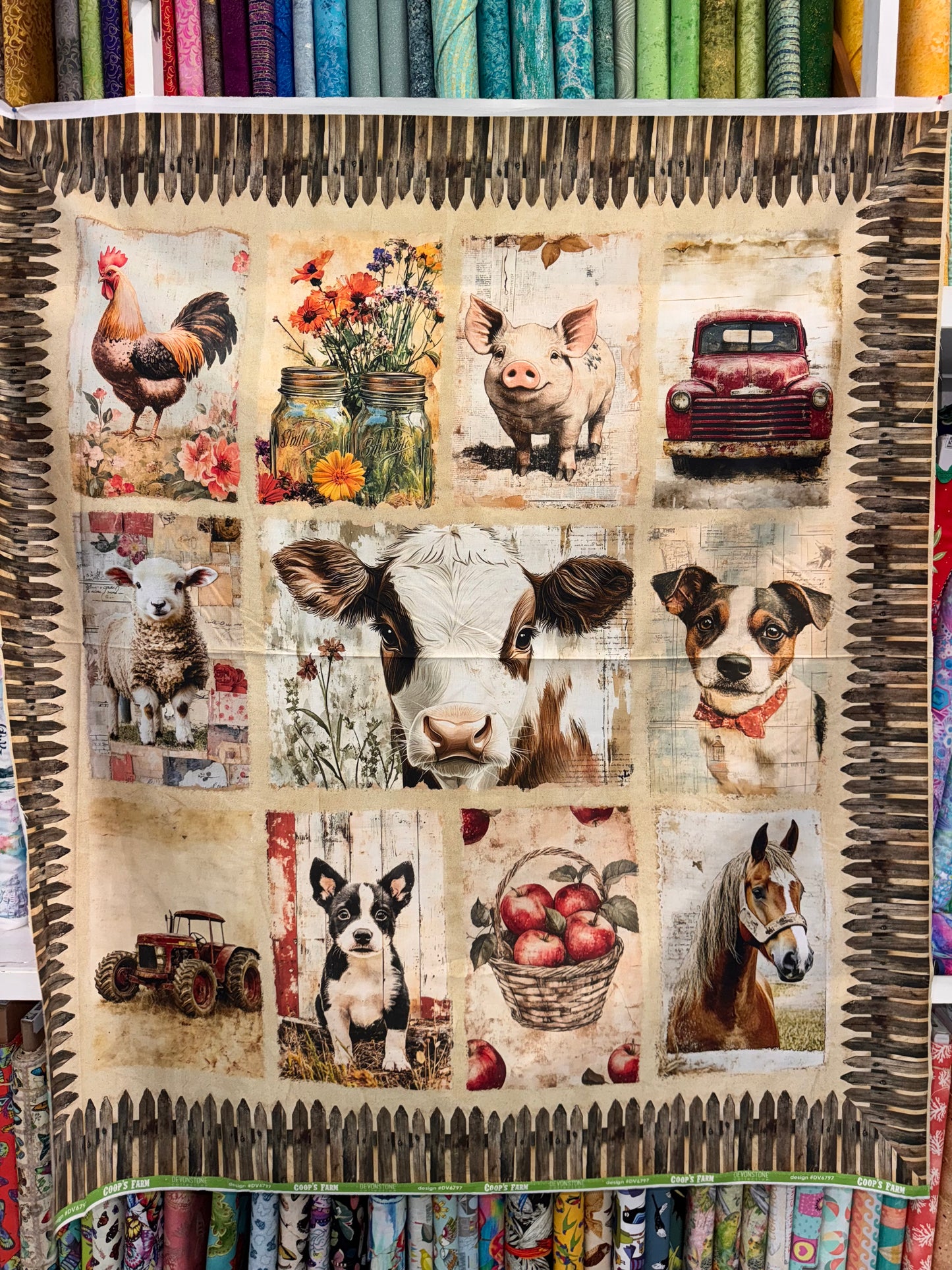 DV6797 Coops Farm Animal Panel