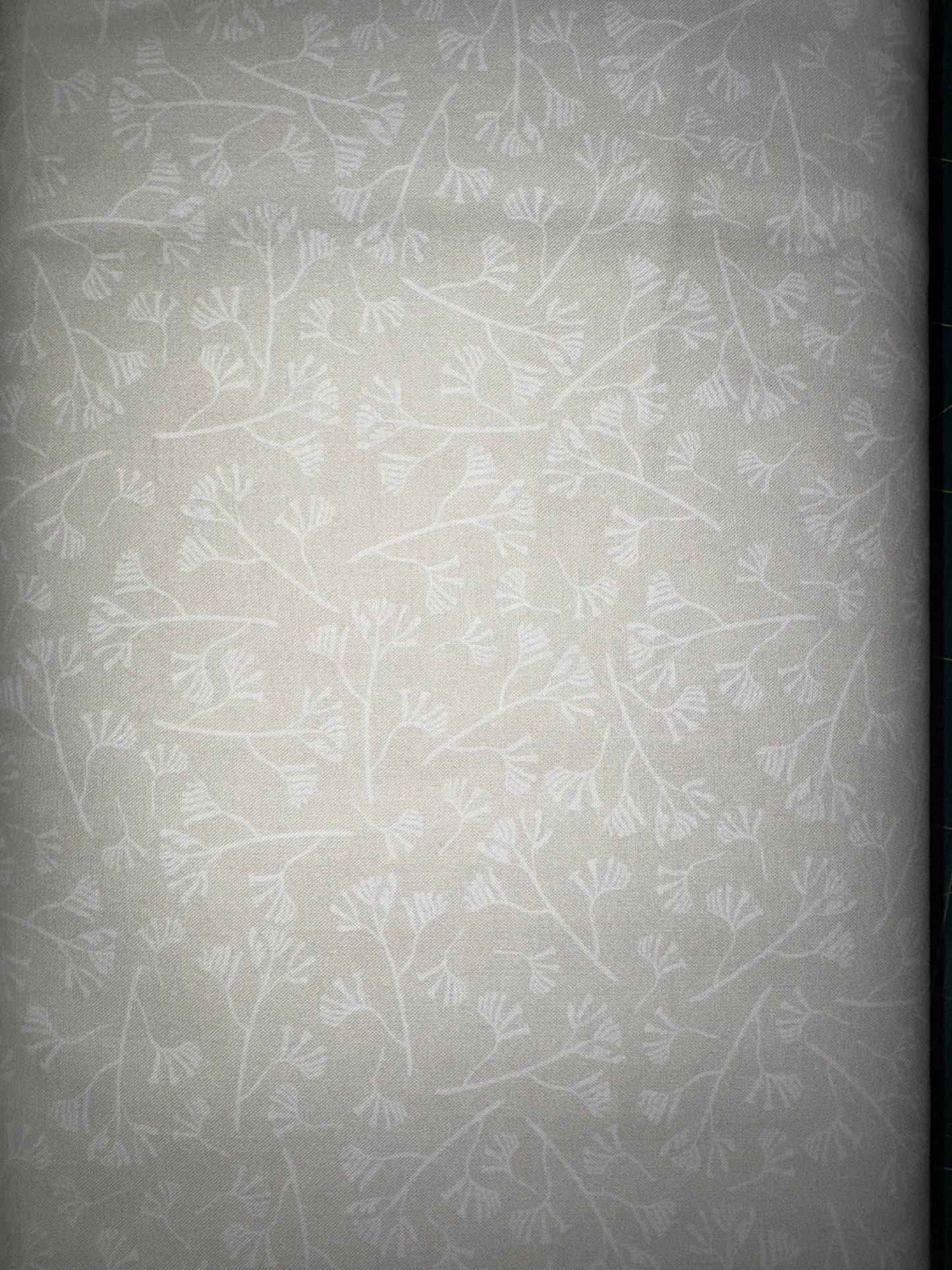 Jen Digital Cream Floral 108" Wideback DV6772