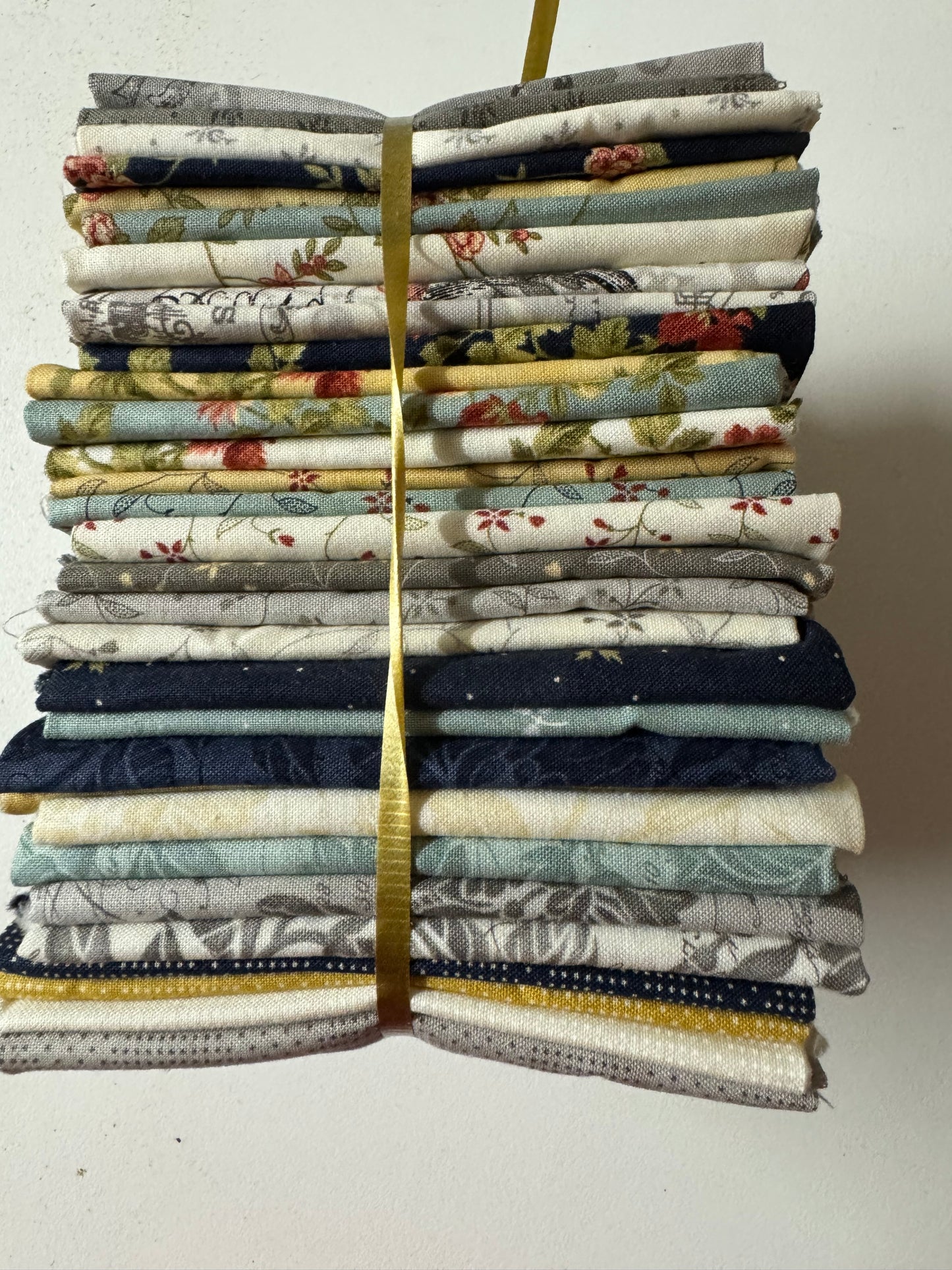 Moda Memoirs Set of 31 Fat Quarters