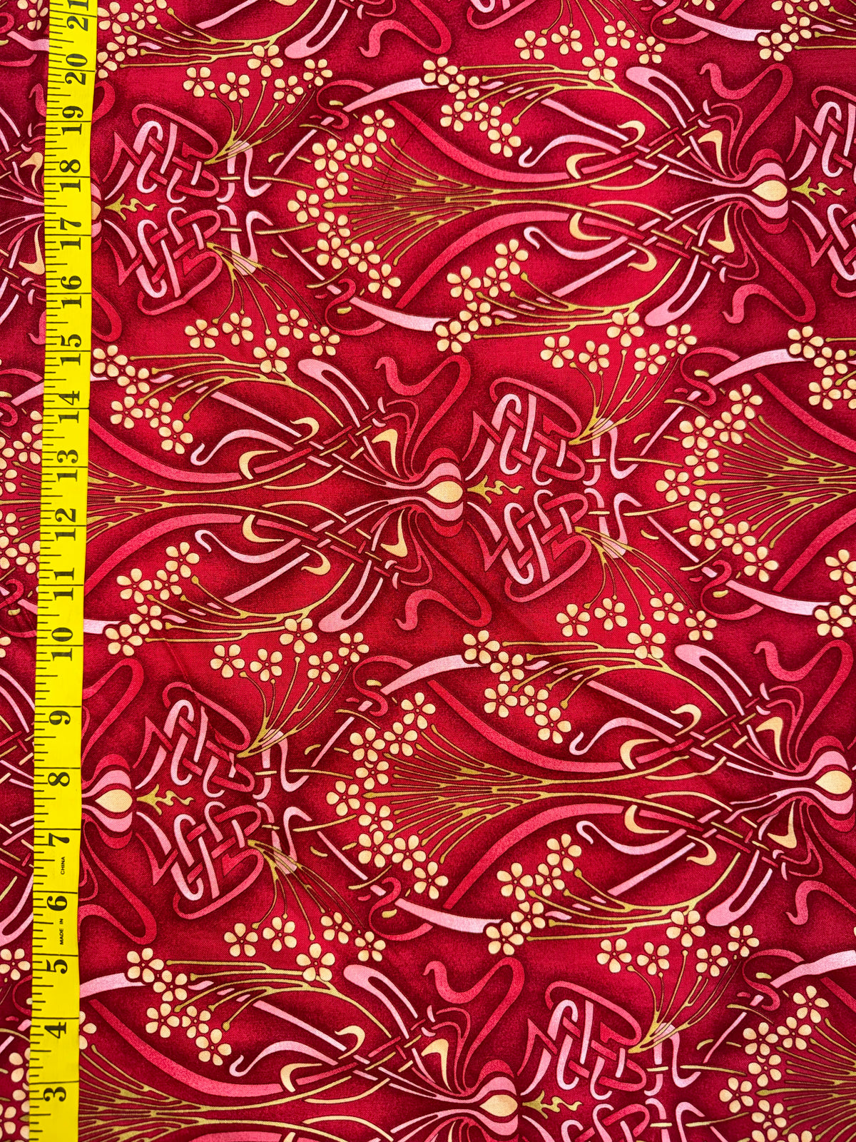 Art Nouveau - Red and Pink