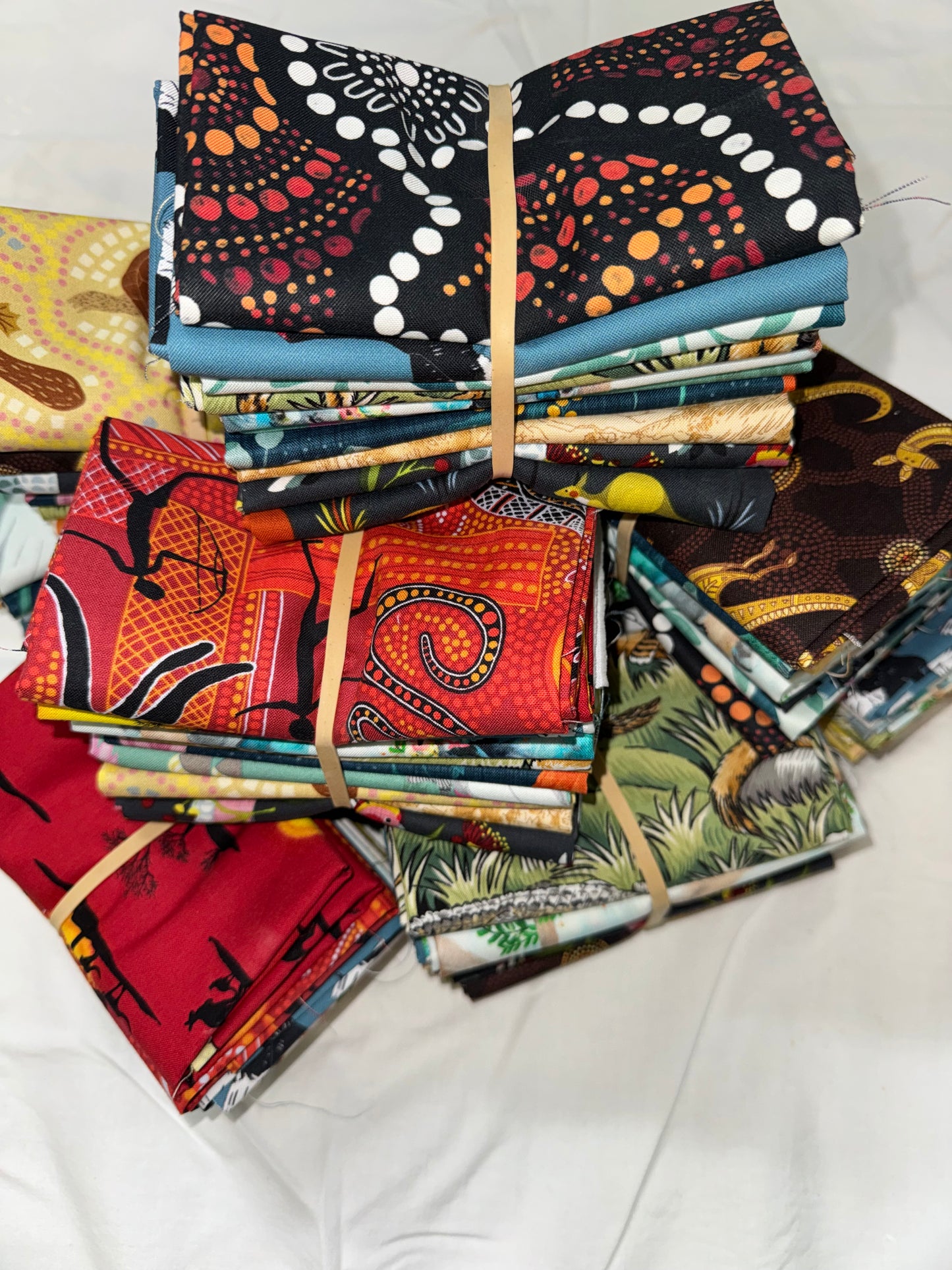Australiana Fabric - Mystery Fat Quarter Bundles of 10.