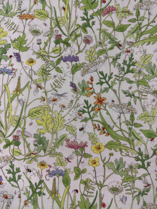 Mouseplay - Meadow - White Background