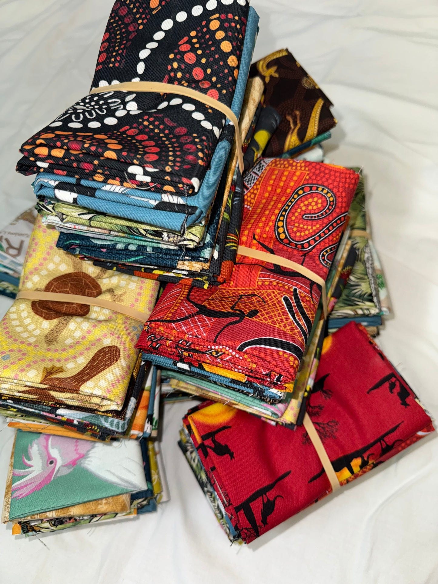 Australiana Fabric - Mystery Fat Quarter Bundles of 10.