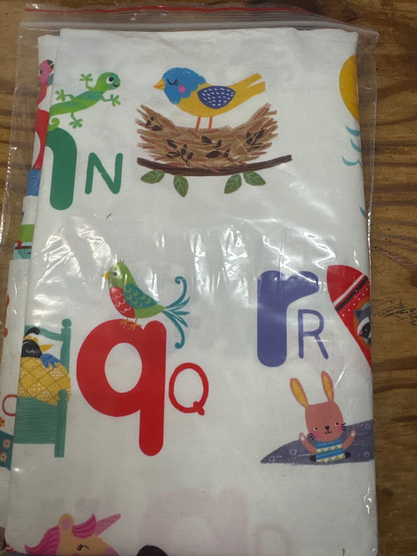 Robert Kaufman - Fun-2-3 Alphabet Panel Kit with Five matching Fat Quarters.