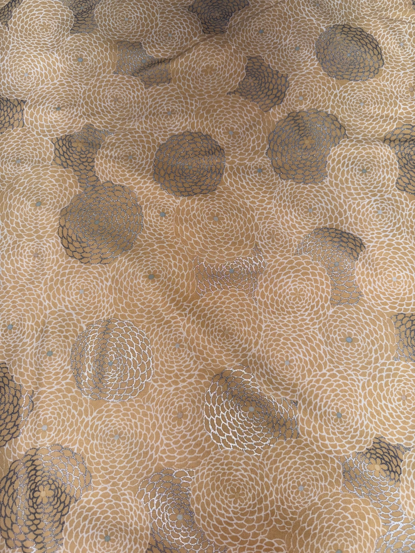 Robert Kaufman - Imperial Collection Pearl Cream Flowers