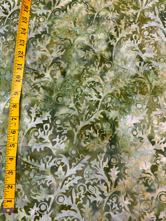 Batik Wideback in Green pattern. 13.7m available.   BA108-1900