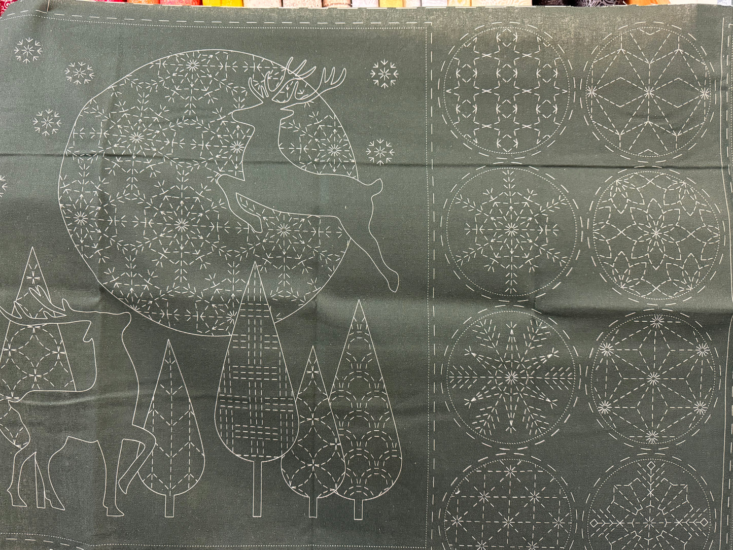 DV4083 Sashiko Christmas Panel in Green