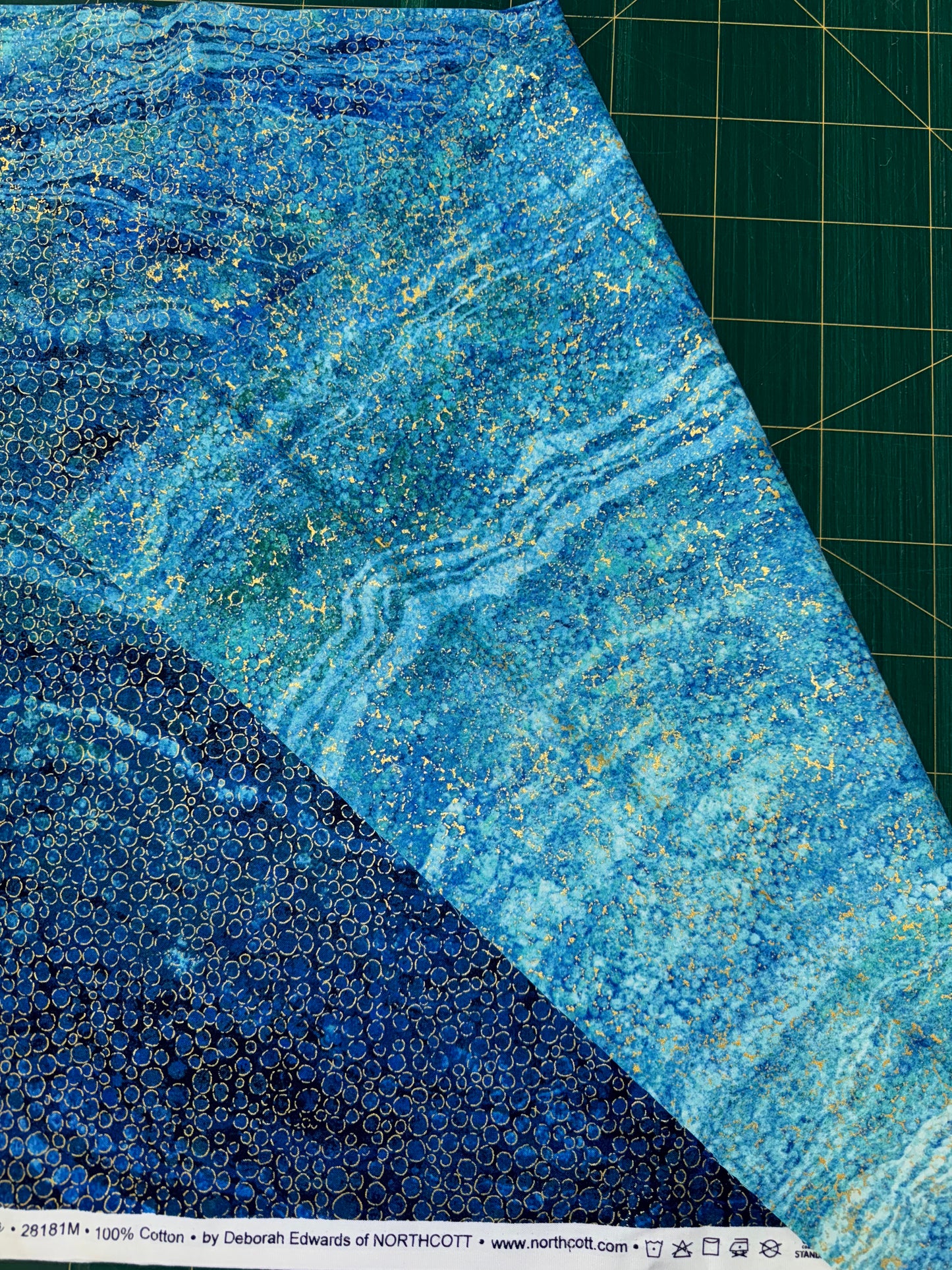 Enigma Shimmer River Rocks Ombré Dark Blue