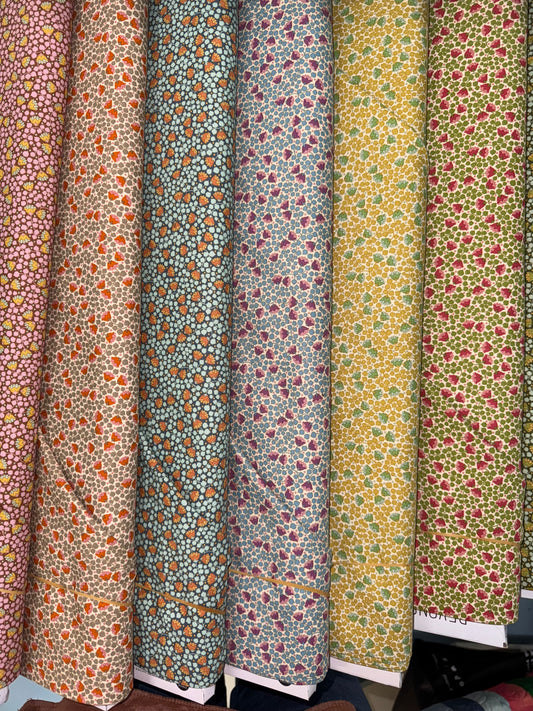 Tilda Bellflower Set of 10 Fat Quarter Pack