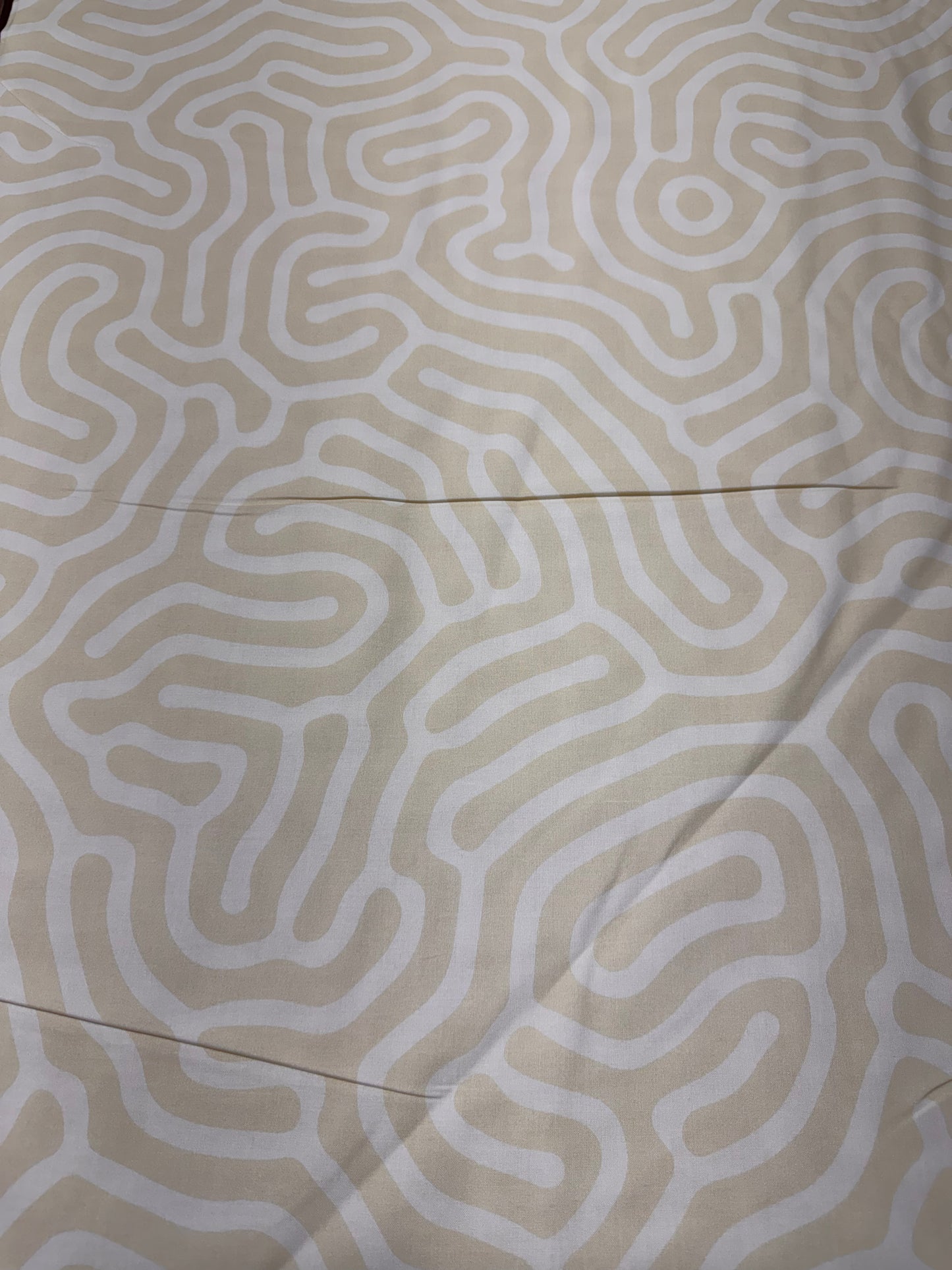 Devonstone DV6155 Cream 108" Wideback - Multicoloured