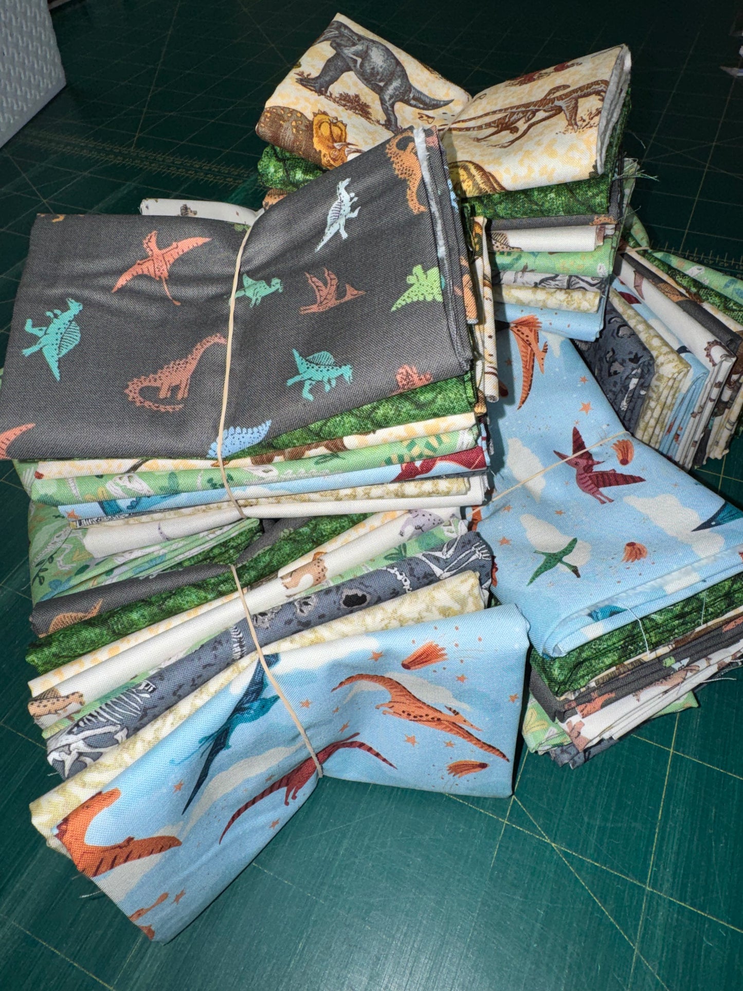 Prehistoric Dinosaurs - Fat Quarter Set - 8 Fat Quarter Pack
