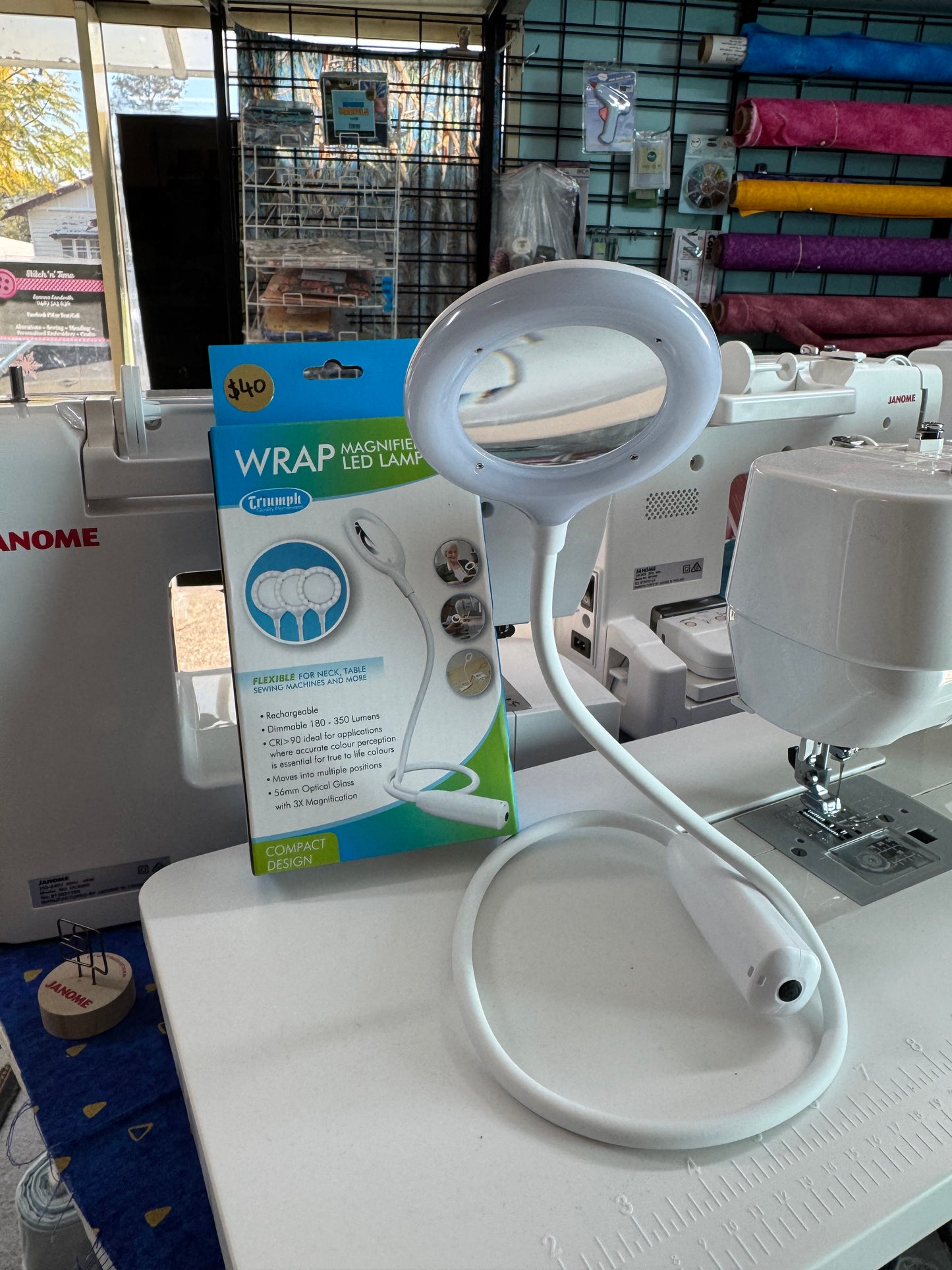 Triumph Magnifier Wrap LED Lamp