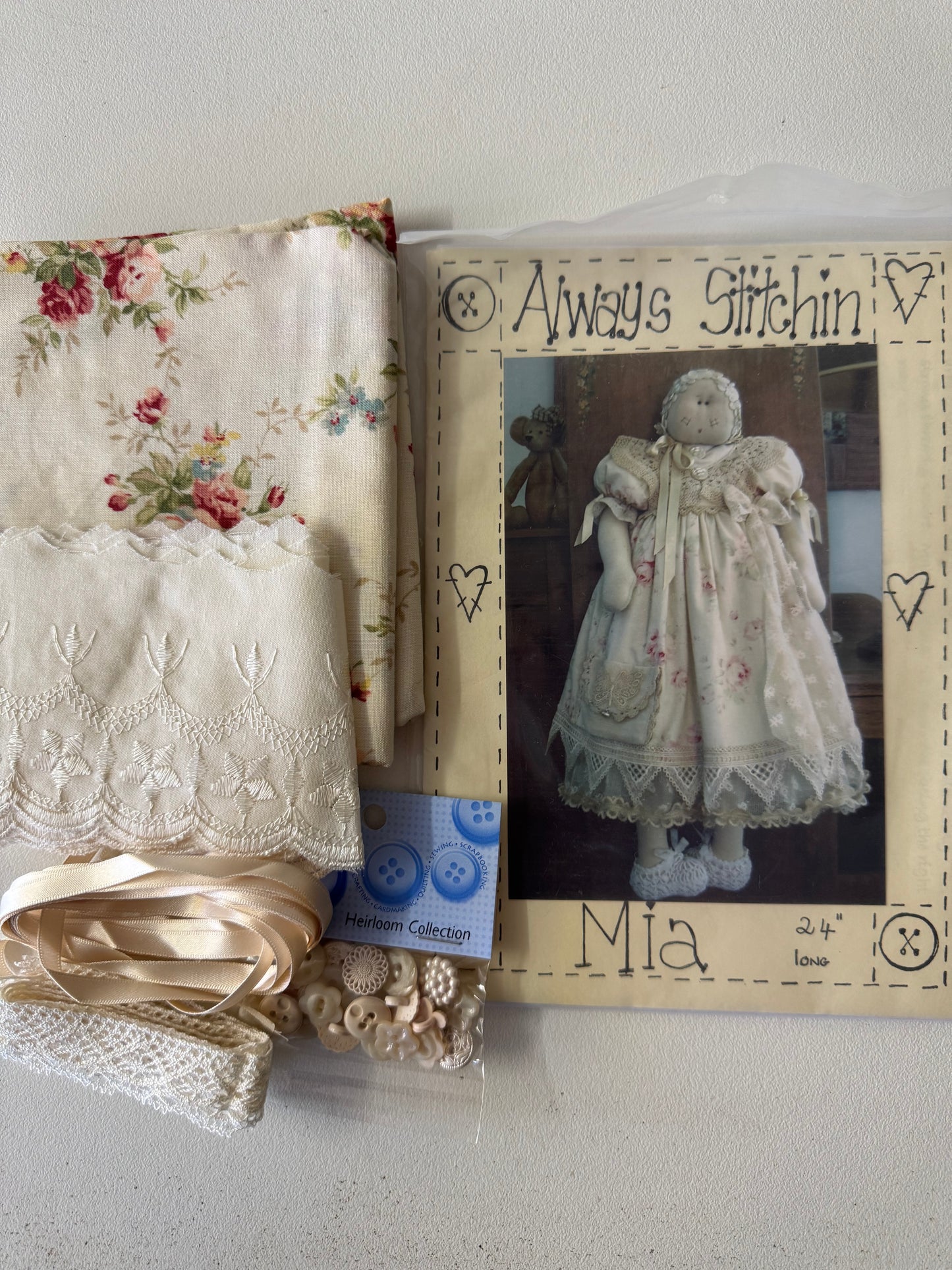 Always Stitchin - Mia Doll Kit