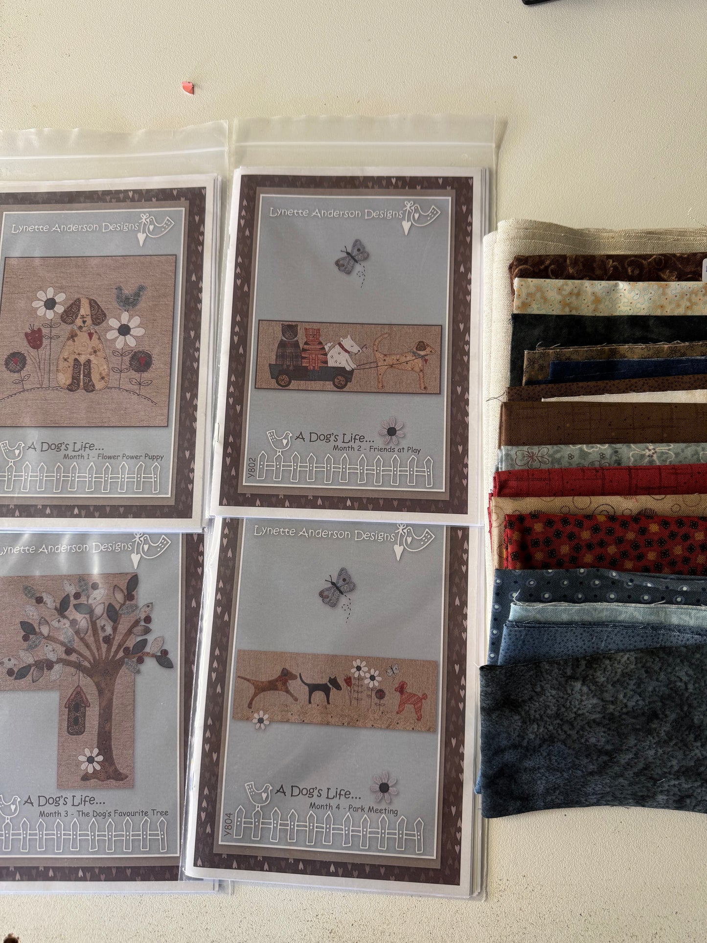 A Dog's Life by Lynette Anderson - Quilt Pattern and Fabric Kit - 42" x 46"