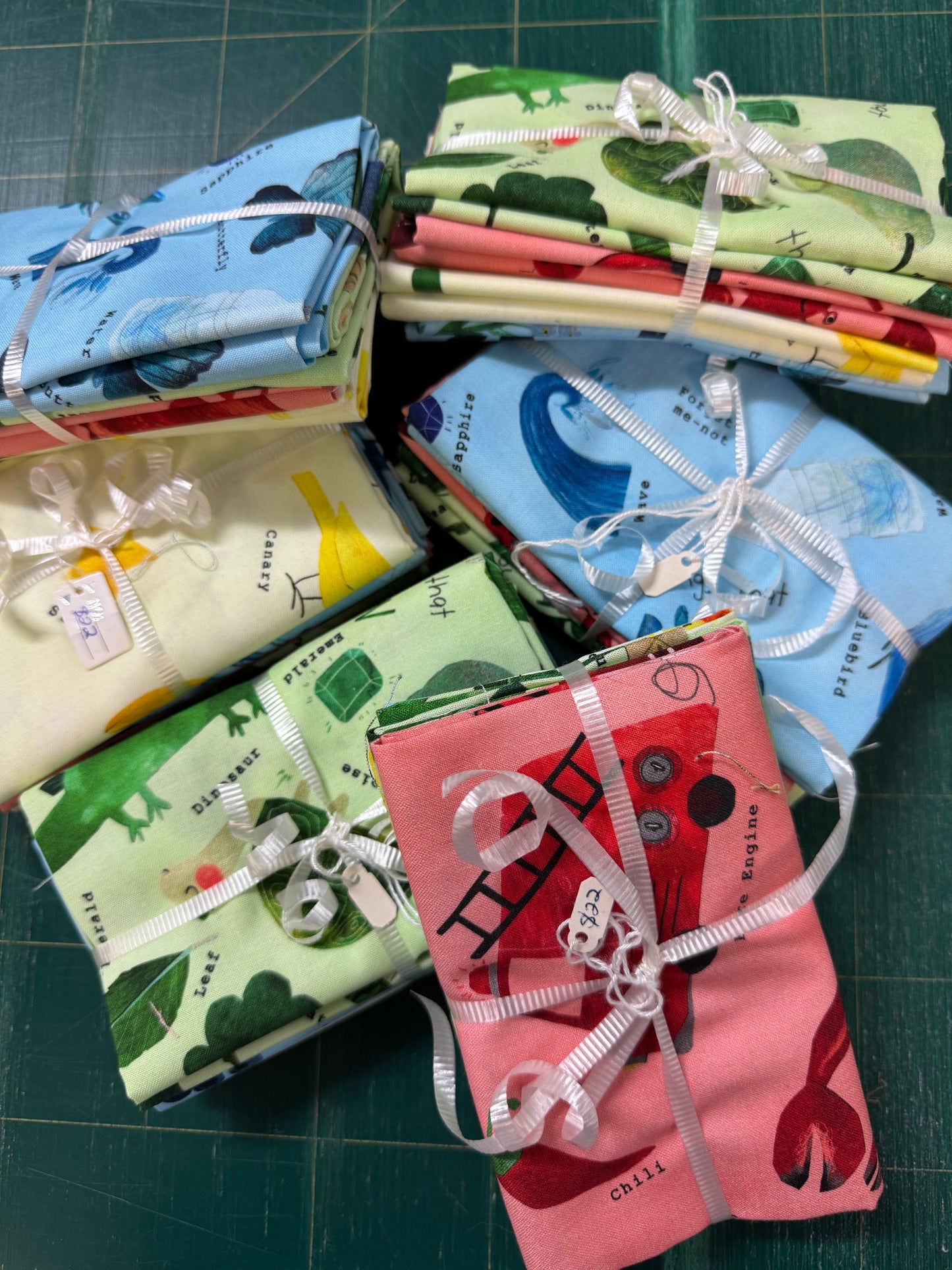 Kids colourful set of 4 Fat Quarters
