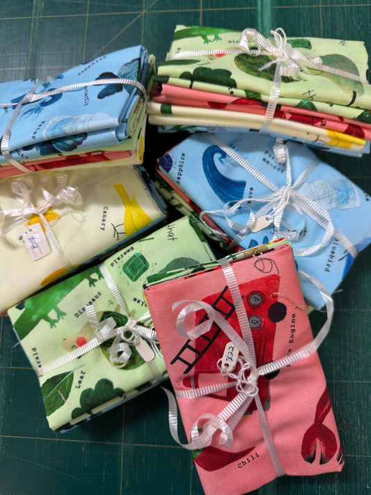 Kids colourful set of 4 Fat Quarters