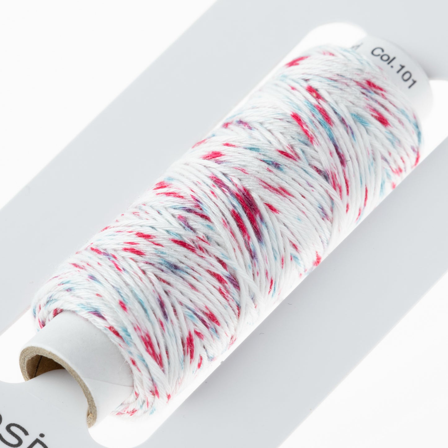 Cosmo Sashiko Thread 302.101 White with Mottled Pink